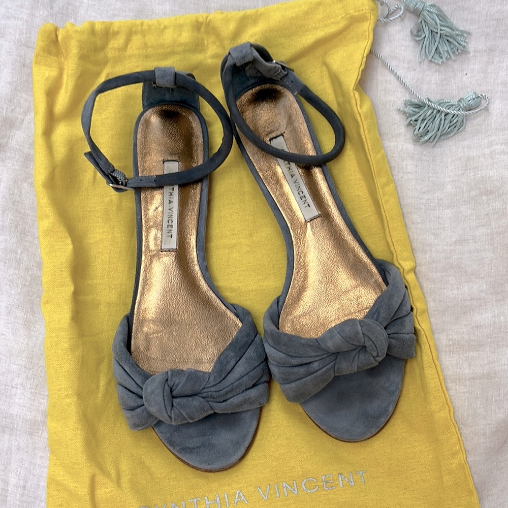 Cynthia Vincent Sandals 7